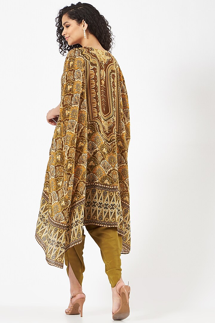 Mustard Hand Embroidered High-Low Cape Set by CHARU PARASHAR at Pernia's Pop Up Shop