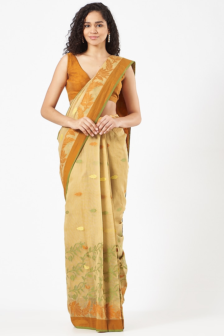 Mustard Raw Silk Digital Printed Jacket Reception Saree by CHARU PARASHAR at Pernia's Pop Up Shop