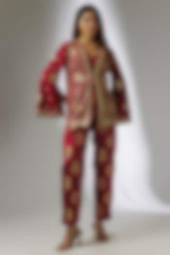 Red Crepe & Silk Brocade Digital Printed Blazer Set by CHARU PARASHAR at Pernia's Pop Up Shop