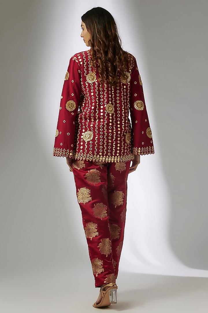 Red Crepe & Silk Brocade Digital Printed Blazer Set by CHARU PARASHAR at Pernia's Pop Up Shop