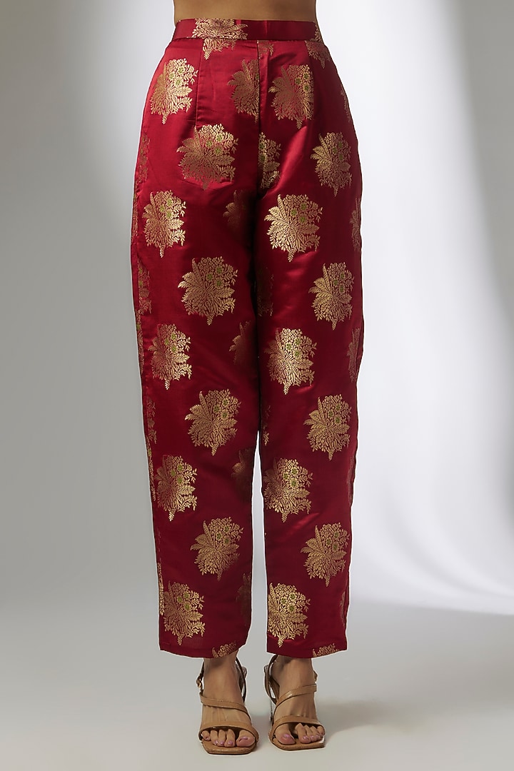 Red Crepe & Silk Brocade Digital Printed Blazer Set by CHARU PARASHAR at Pernia's Pop Up Shop
