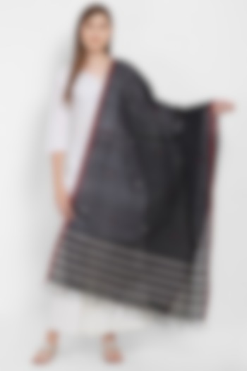 Black Sambalpuri Dupatta by Crafts Collection at Pernia's Pop Up Shop