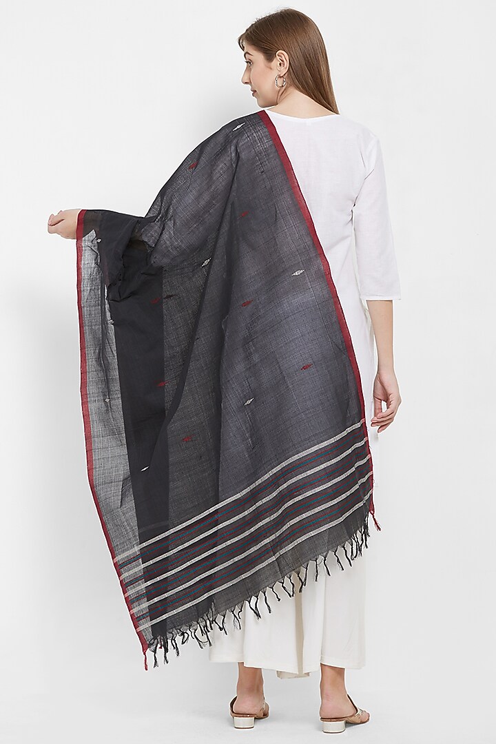 Black Sambalpuri Dupatta by Crafts Collection at Pernia's Pop Up Shop