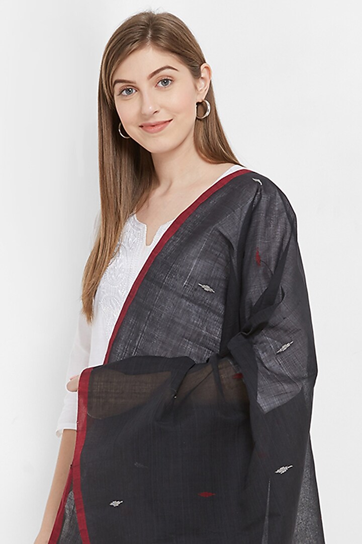 Black Sambalpuri Dupatta by Crafts Collection at Pernia's Pop Up Shop