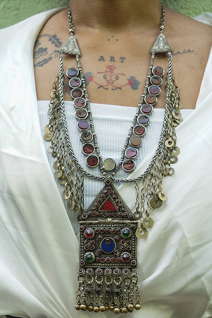 Two-Tone Finish Beaded Chain & Glass Embellished Kuchi Layered Necklace by creyonsbymansi