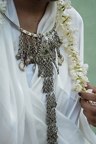 Two-Tone Finish Tassel Kuchi Necklace by creyonsbymansi