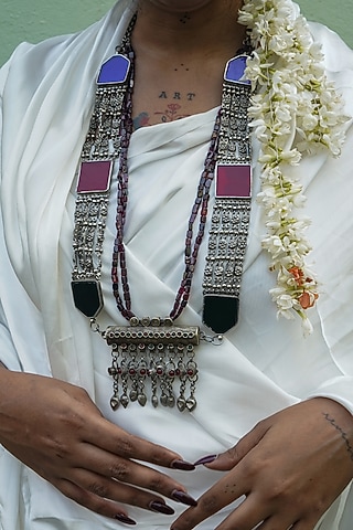 Two-Tone Finish Semi-Precious Stones & Garnett Jaisalmeri Necklace by creyonsbymansi