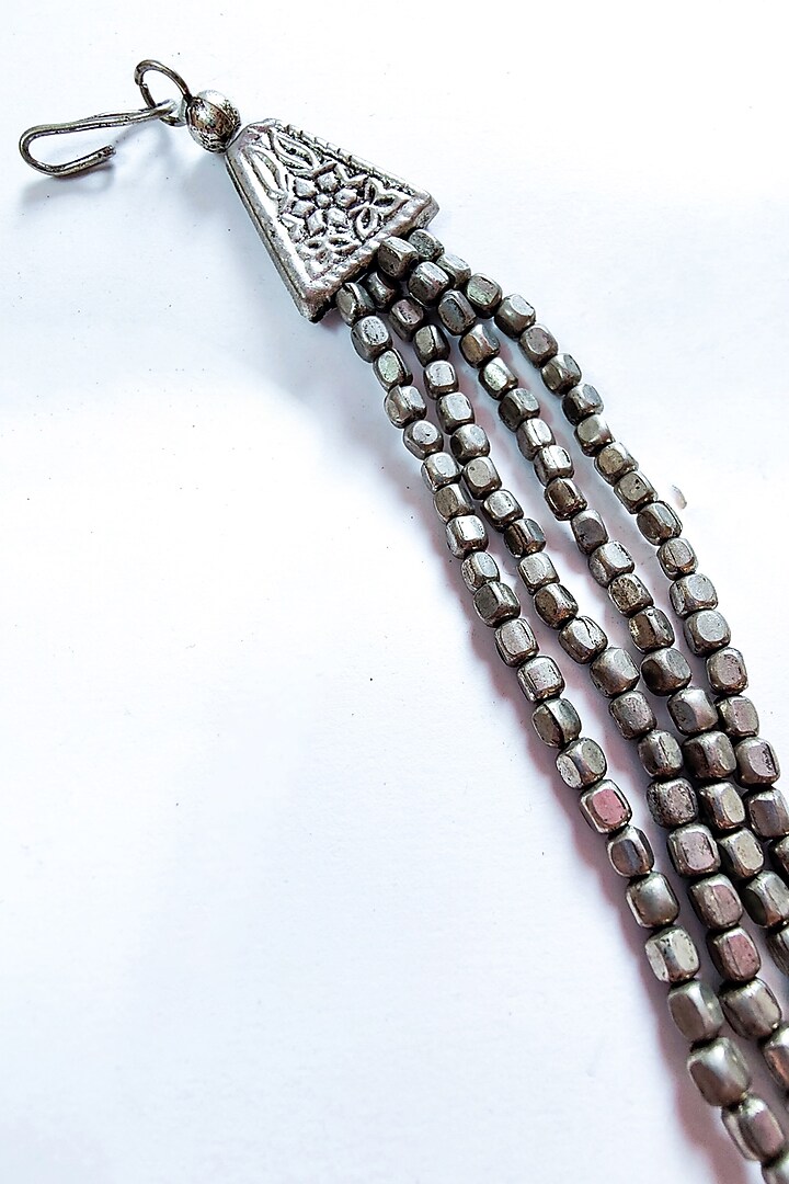 Two-Tone Finish Silver Stone Beads Kuchi Choker Necklace by creyonsbymansi at Pernia's Pop Up Shop