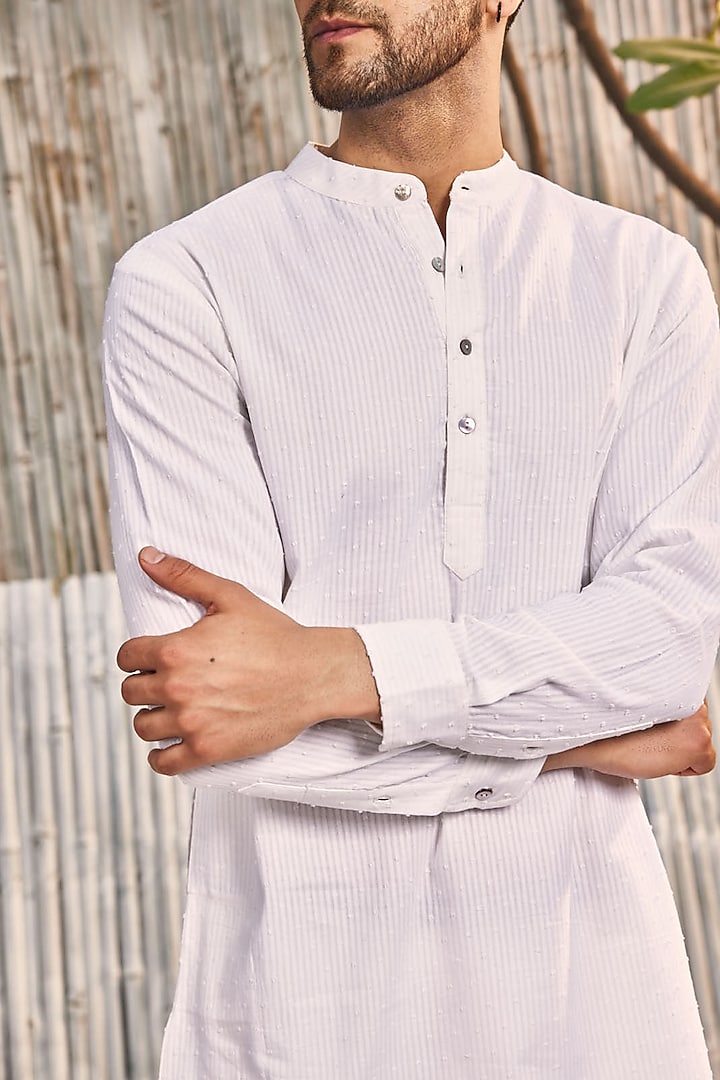 Off-White Dobby Cotton Bundi Jacket With Kurta Set by Charkhee Men at Pernia's Pop Up Shop