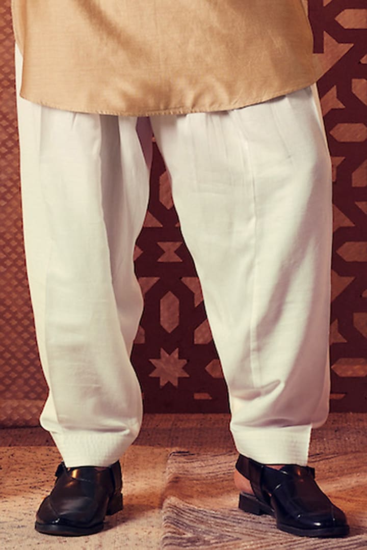 Beige Chanderi Embroidered Kurta Set by Charkhee Men at Pernia's Pop Up Shop