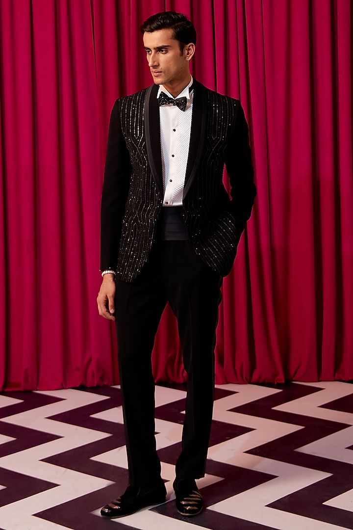 Black Suiting Embellished Tuxedo Set by Contrast By Parth