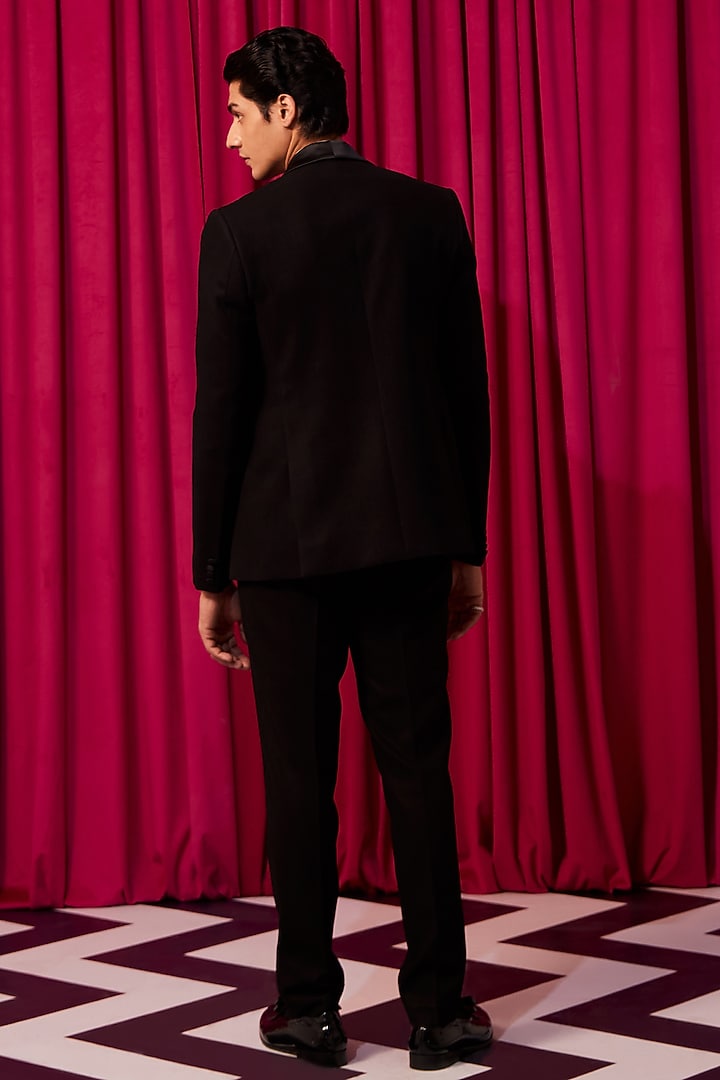 Black Textured Suiting Crystal Embellished Tuxedo Set by Contrast By Parth at Pernia's Pop Up Shop