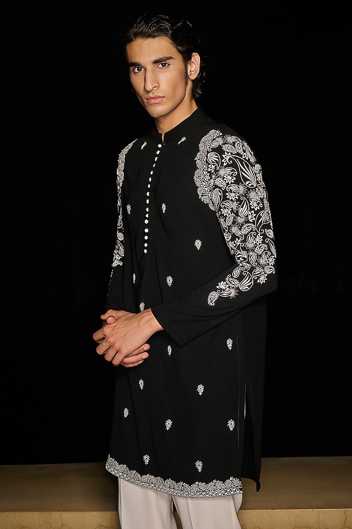 Black Tokyo Silk Resham Embellished Kurta Set by Contrast By Parth at Pernia's Pop Up Shop