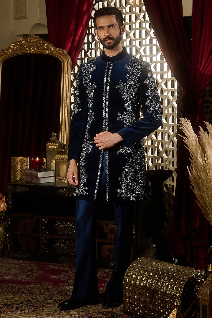Midnight Navy Velvet Thread Embroidered Groom Sherwani Set by Contrast By Parth at Pernia's Pop Up Shop