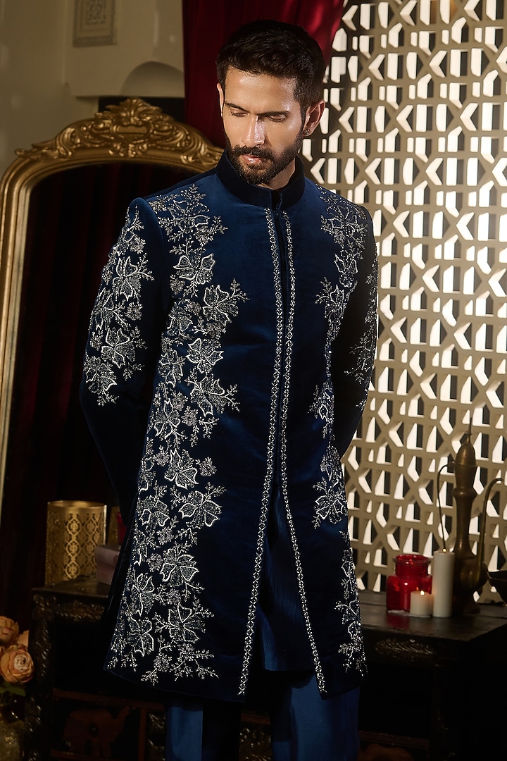 Midnight Navy Velvet Thread Embroidered Groom Sherwani Set by Contrast By Parth at Pernia's Pop Up Shop