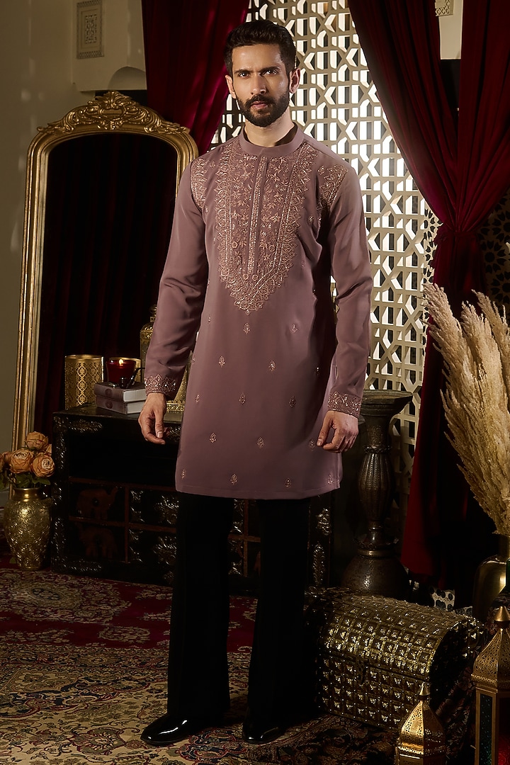 Dusty Mauve Tokyo Silk Thread Embroidered Kurta Set by Contrast By Parth at Pernia's Pop Up Shop