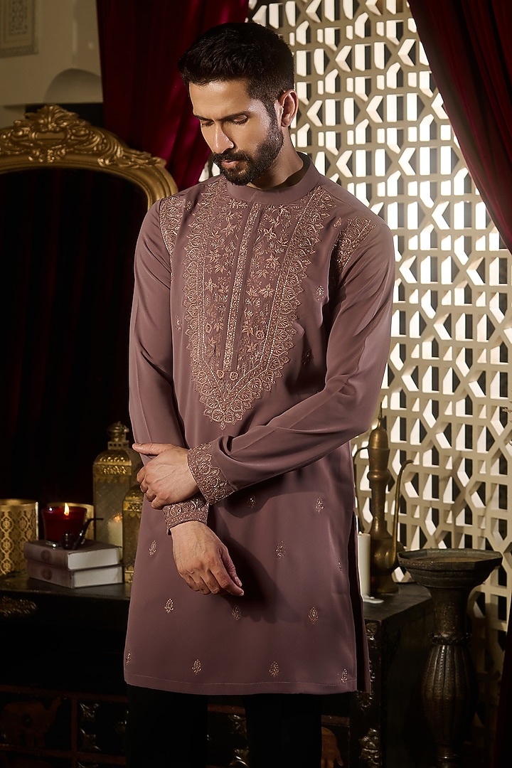 Dusty Mauve Tokyo Silk Thread Embroidered Kurta Set by Contrast By Parth at Pernia's Pop Up Shop