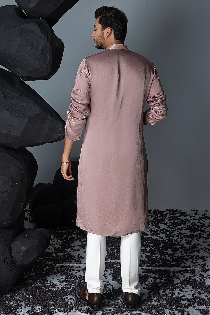 Mauve Linen Silk Hand Embroidered Kurta Set by Contrast By Parth at Pernia's Pop Up Shop