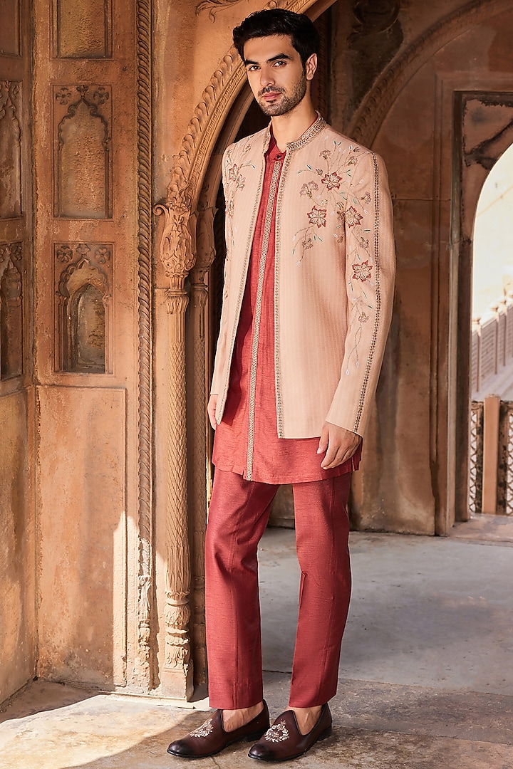 Dusty Pink Textured Silk Cutdana Embroidered Indowestern Set by Contrast By Parth at Pernia's Pop Up Shop