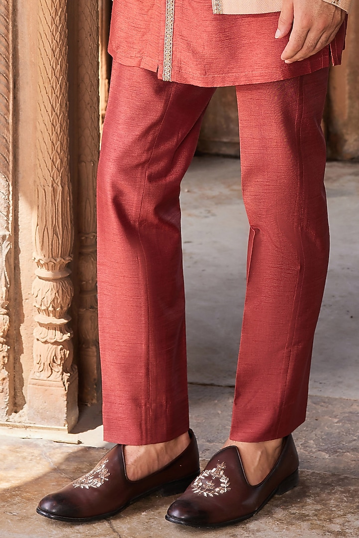 Dusty Pink Textured Silk Cutdana Embroidered Wedding Indowestern Set by Contrast By Parth at Pernia's Pop Up Shop