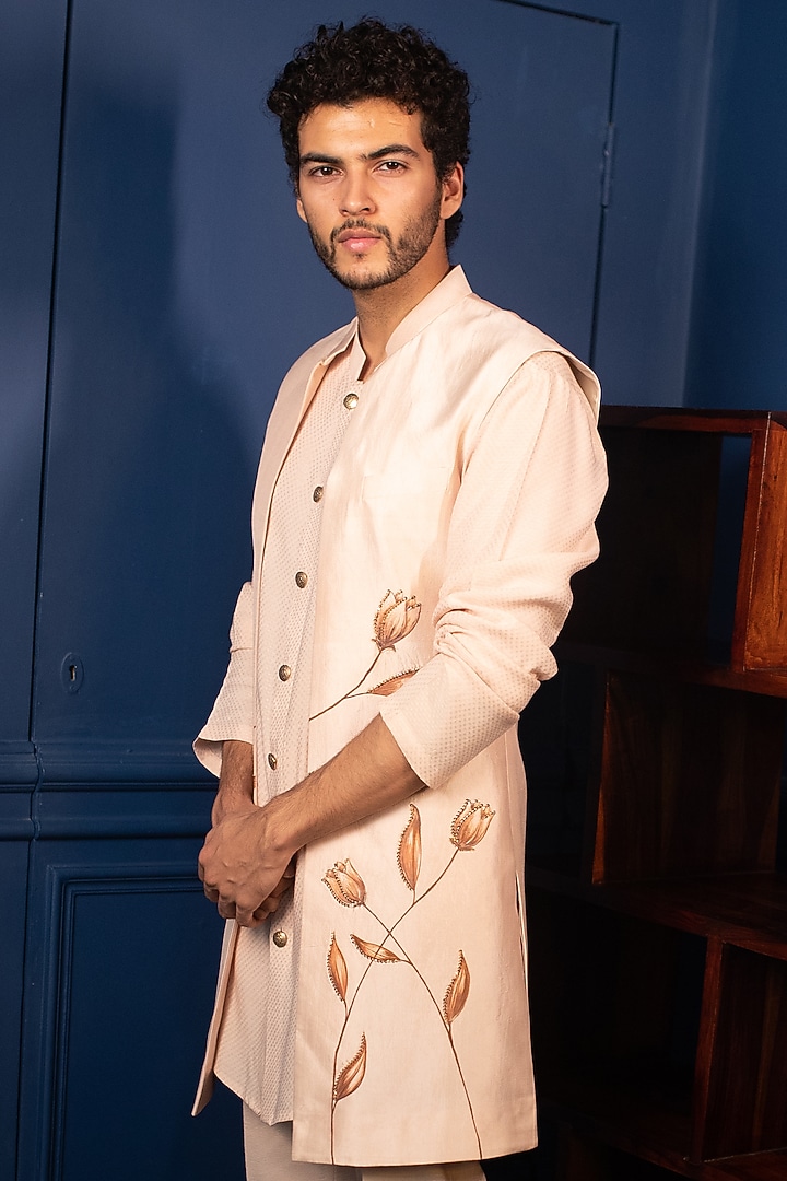 Peach Silk Hand Painted Jacket Set by Contrast By Parth at Pernia's Pop Up Shop