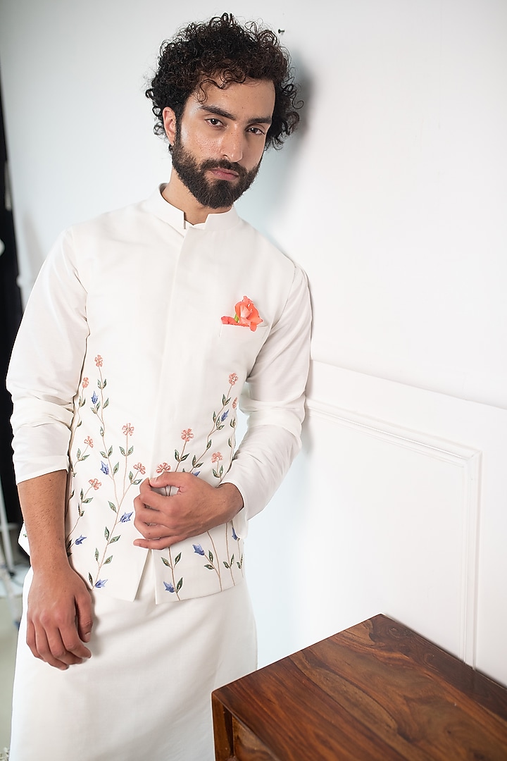 Ivory Cotton Silk Resham Hand Embellished Bundi Jacket Set by Contrast By Parth at Pernia's Pop Up Shop