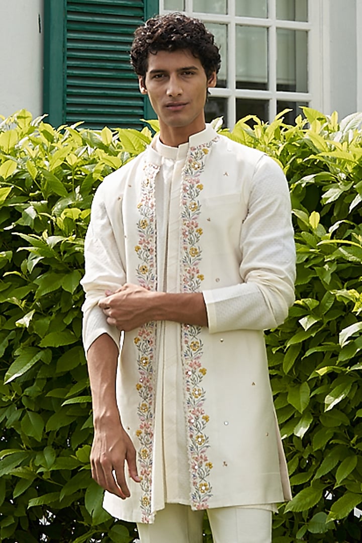 Off-White Pure Silk Floral Embroidered Jacket Set by Contrast By Parth at Pernia's Pop Up Shop