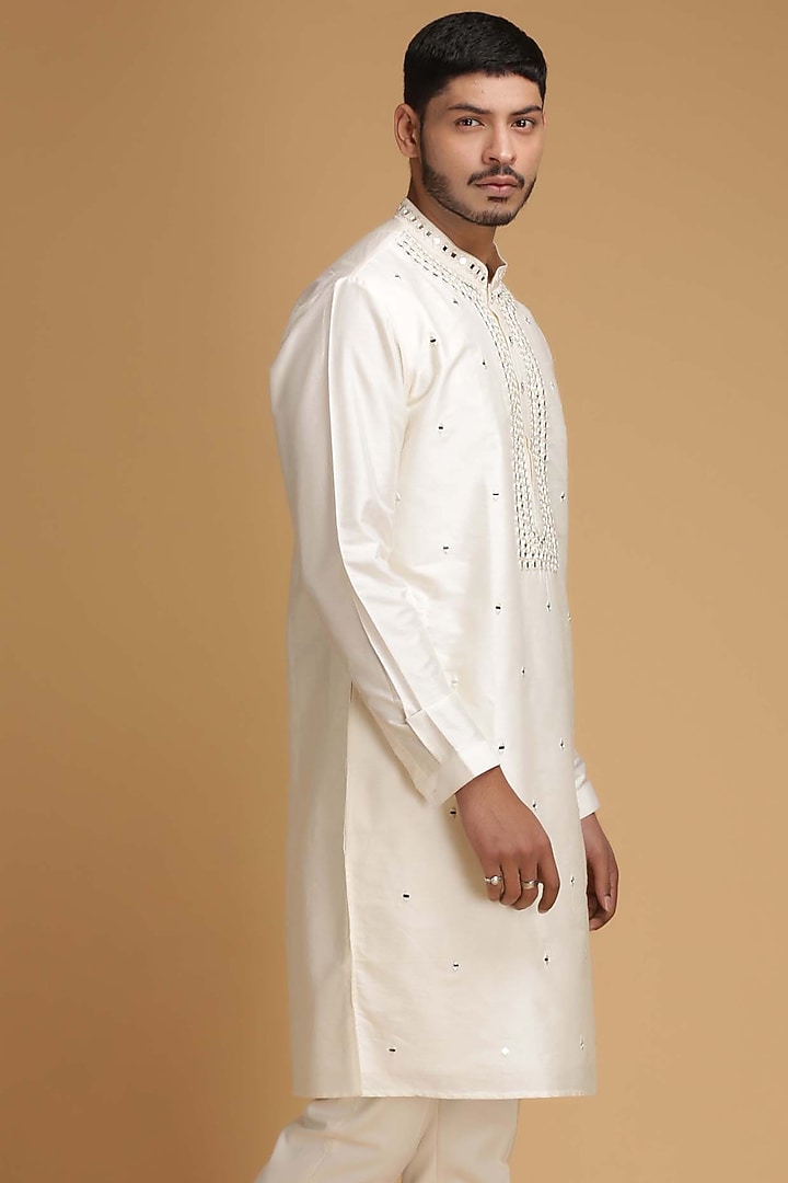 Cream Mirror Worked Kurta Set by Chatenya Mittal at Pernia's Pop Up Shop