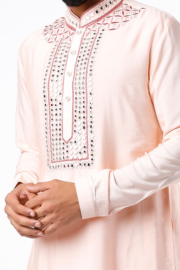 Peach Cotton Silk Mirror Embroidered Kurta Set by Chatenya Mittal at Pernia's Pop Up Shop