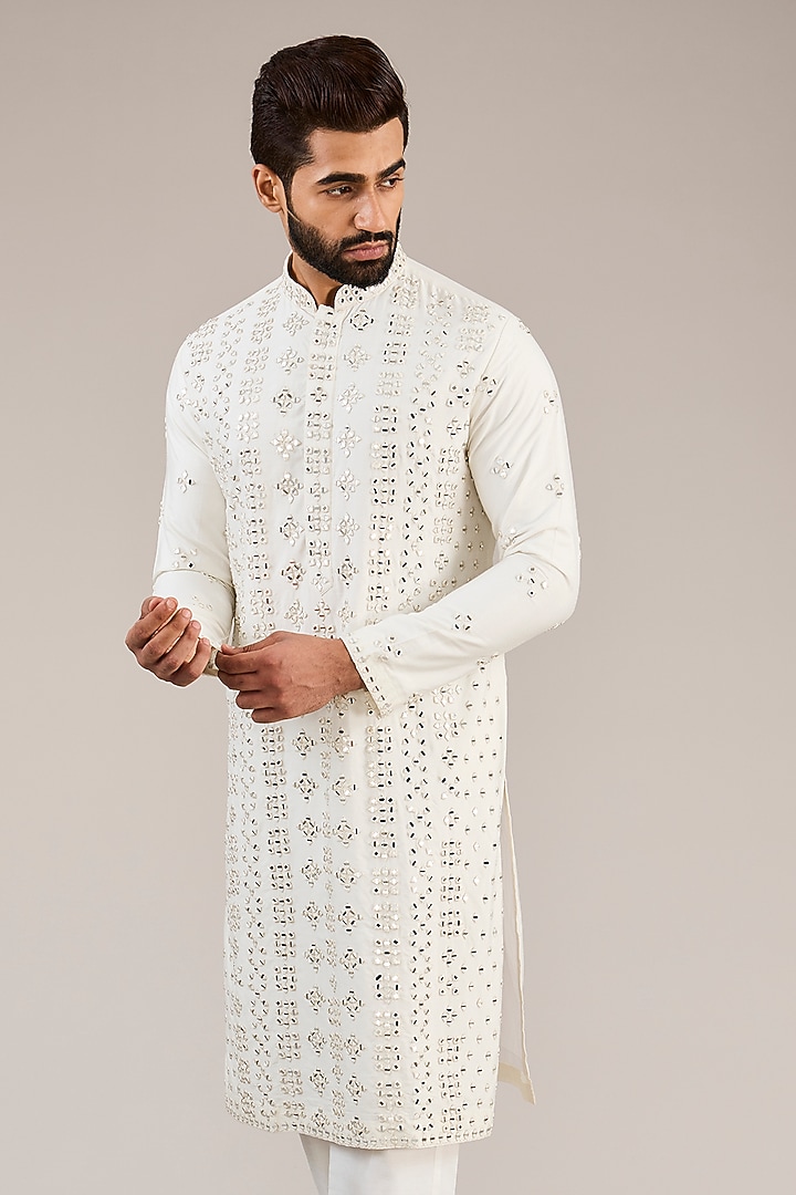 Off-White Cotton Silk Mirror Embroidered Kurta Set by Chatenya Mittal at Pernia's Pop Up Shop