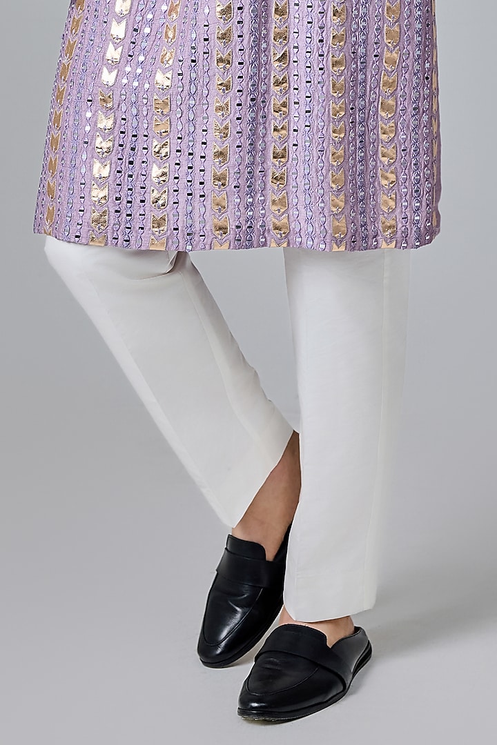 Lilac Silk Blend Mirror Embroidered Kurta Set by Chatenya Mittal at Pernia's Pop Up Shop