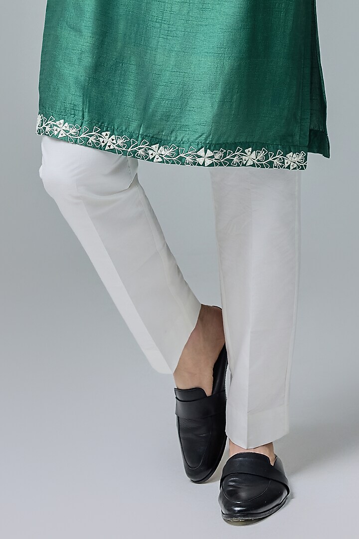 Green White Silk Blend Mirror Embroidered Ombre Kurta Set by Chatenya Mittal at Pernia's Pop Up Shop
