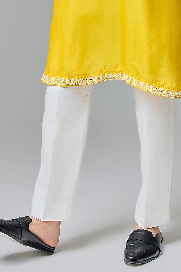 Yellow-White Silk Blend Mirror Embroidered Kurta Set by Chatenya Mittal at Pernia's Pop Up Shop