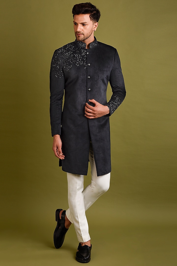 Black Embroidered sherwani Set by Chatenya Mittal