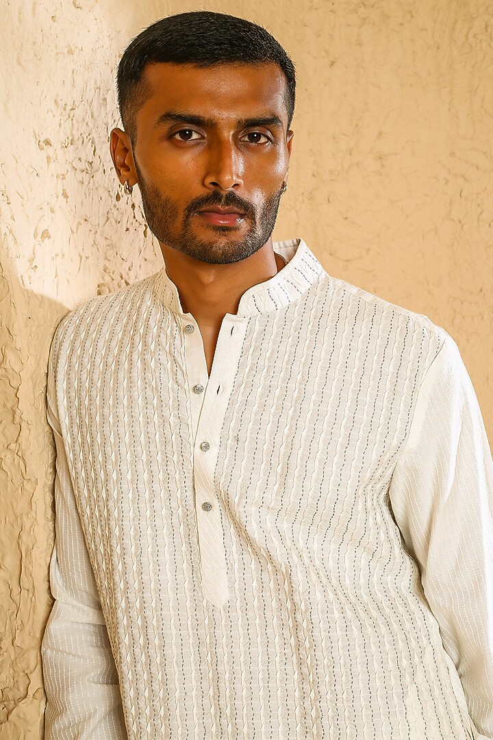 Off-White Cotton Silk Kurta Set by Chatenya Mittal at Pernia's Pop Up Shop
