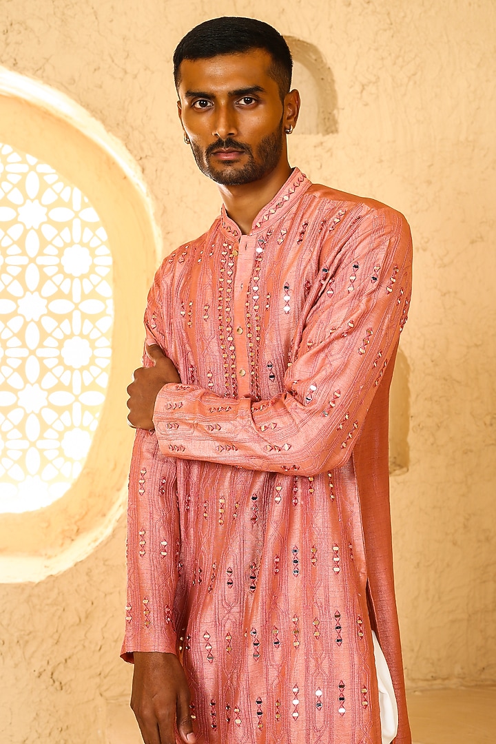 Dark Pink Silk Blend Mirror Work Kurta Set by Chatenya Mittal at Pernia's Pop Up Shop