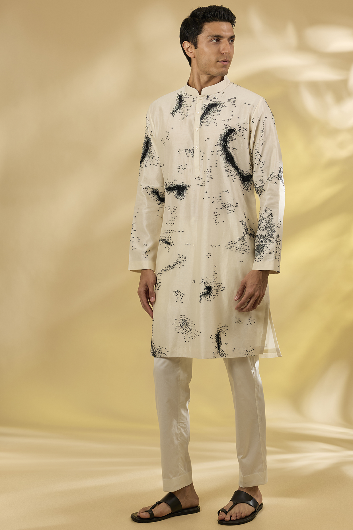 Ivory Chanderi Hand Embroidered Kurta Set by Countrymade