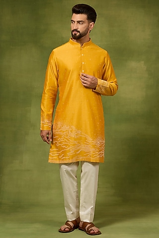 Mustard Chanderi Embroidered Kurta Set by Countrymade
