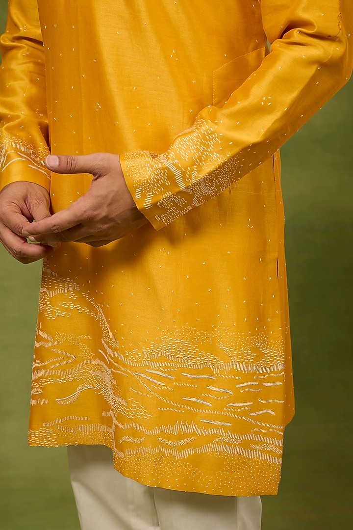 Mustard Chanderi Embroidered Kurta Set by Countrymade at Pernia's Pop Up Shop