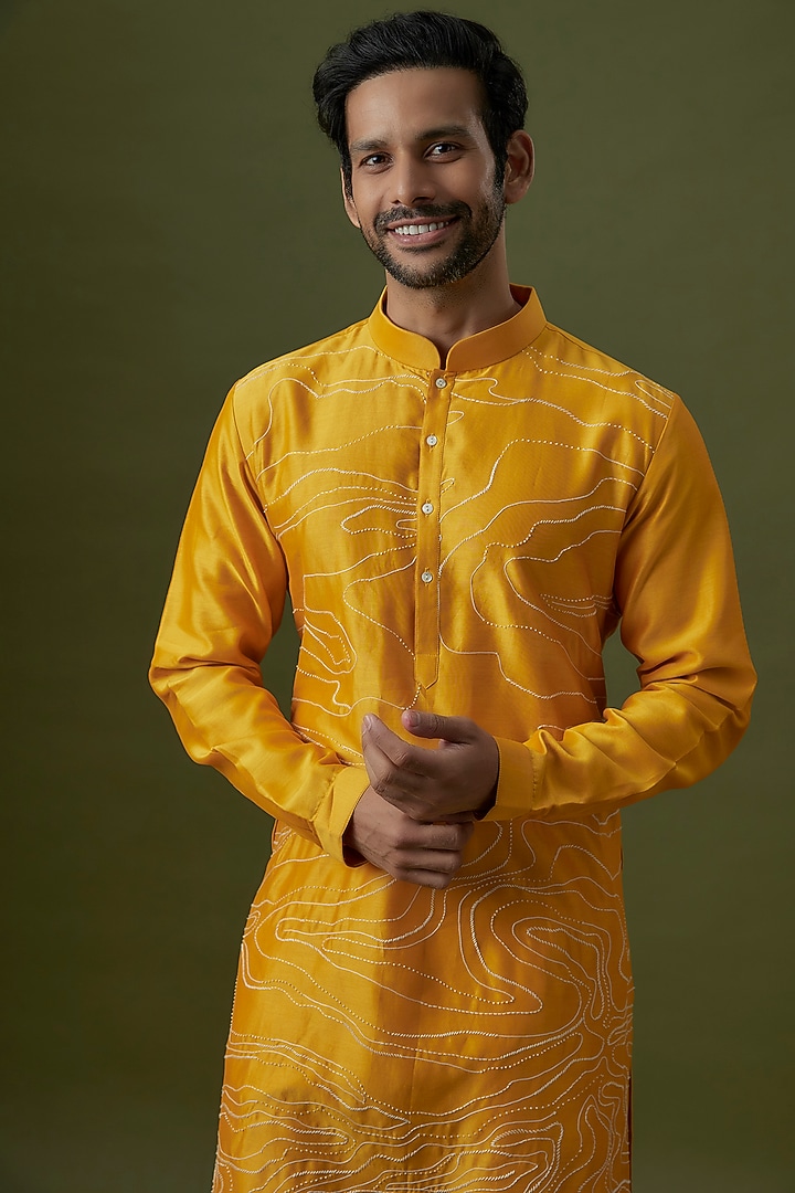 Mustard Chanderi Hand Embroidered Kurta Set by Countrymade at Pernia's Pop Up Shop