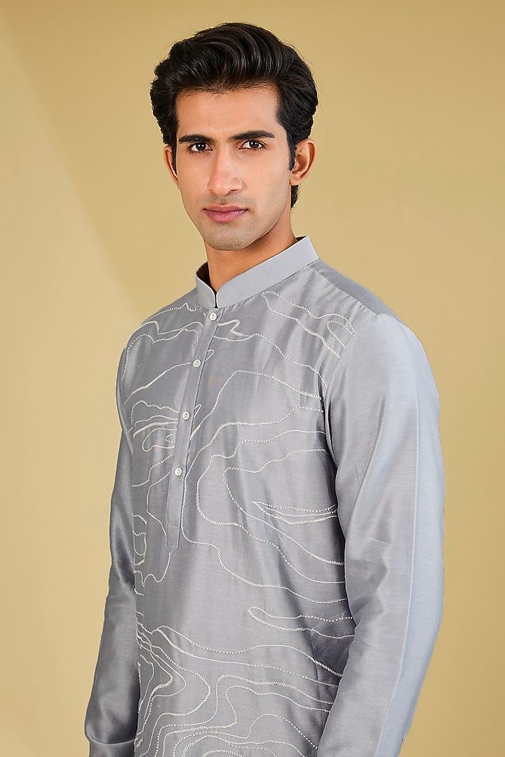 Silver Chanderi Hand Embroidered Kurta Set by Countrymade at Pernia's Pop Up Shop