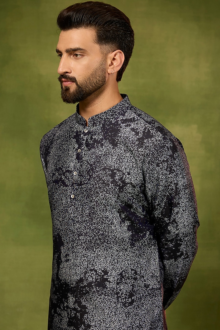 Navy Blue Chanderi Sandstorm Printed Kurta by Countrymade at Pernia's Pop Up Shop