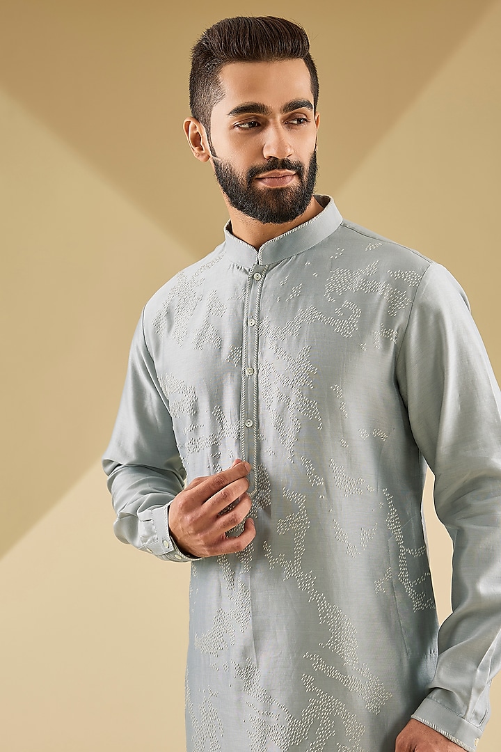 Silver Chanderi Hand Embroidered Kurta Set by Countrymade at Pernia's Pop Up Shop