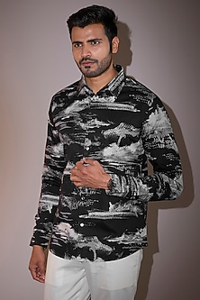 product-color-Black