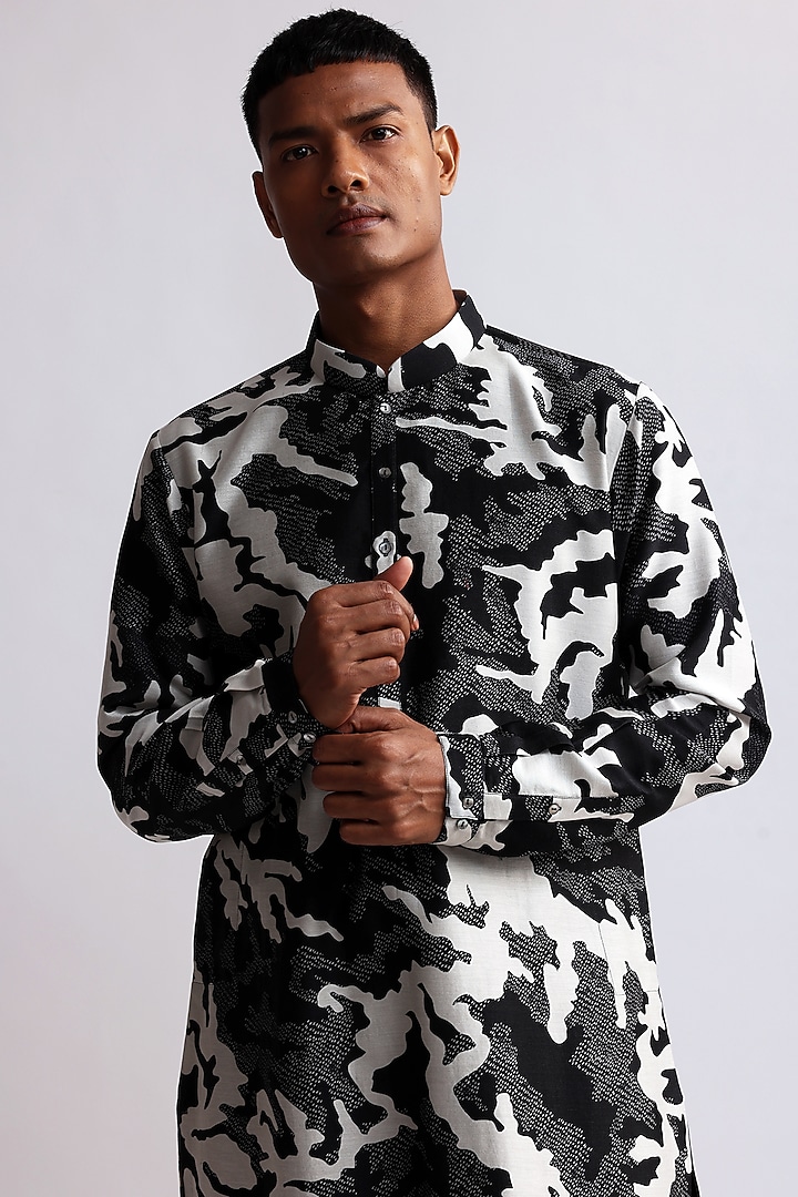 Black Chanderi Printed Kurta by Countrymade at Pernia's Pop Up Shop