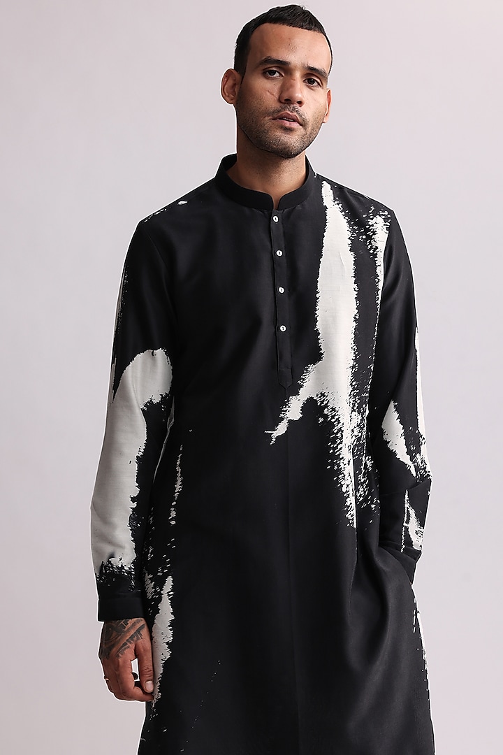 Black Chanderi Printed Kurta by Countrymade at Pernia's Pop Up Shop