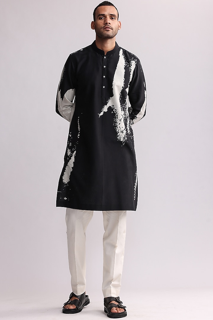 Black Chanderi Printed Kurta by Countrymade at Pernia's Pop Up Shop