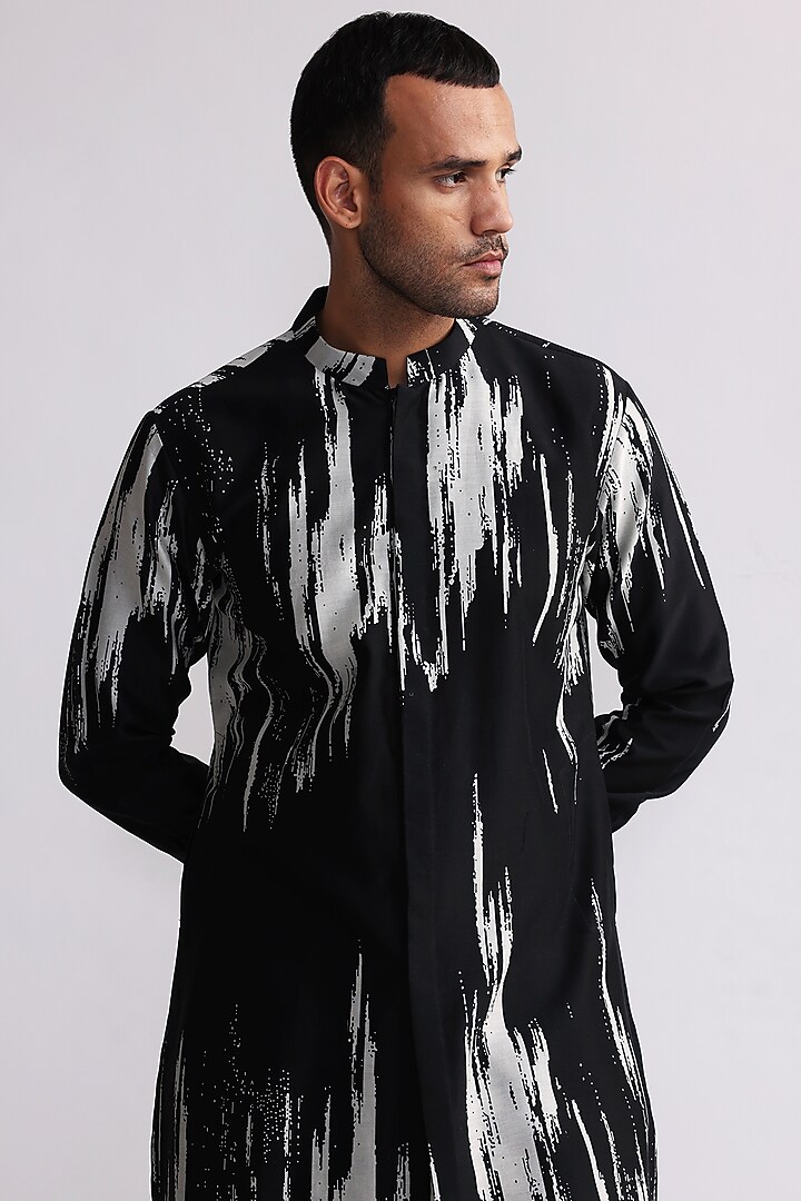 Black Chanderi Printed Kurta by Countrymade at Pernia's Pop Up Shop