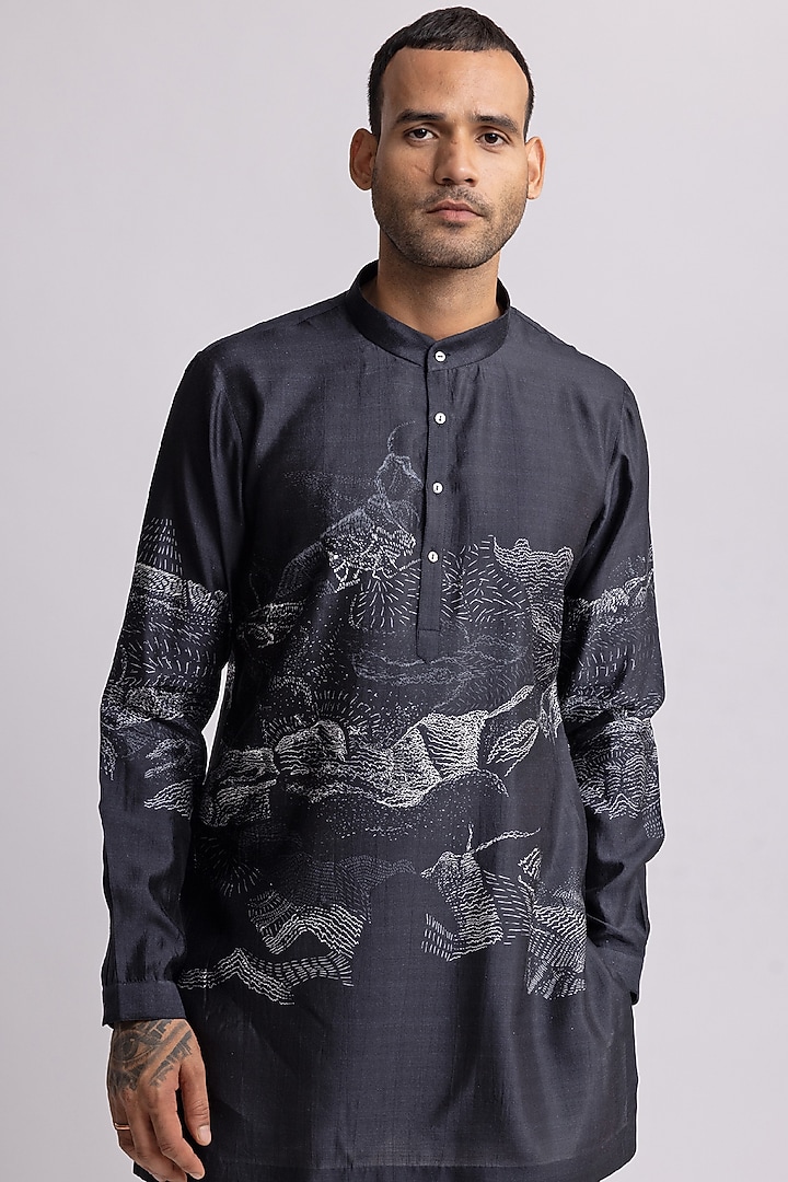 Black Silk Printed Kurta by Countrymade at Pernia's Pop Up Shop