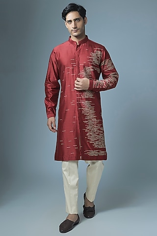 Maroon Chanderi Kurta Set by Countrymade